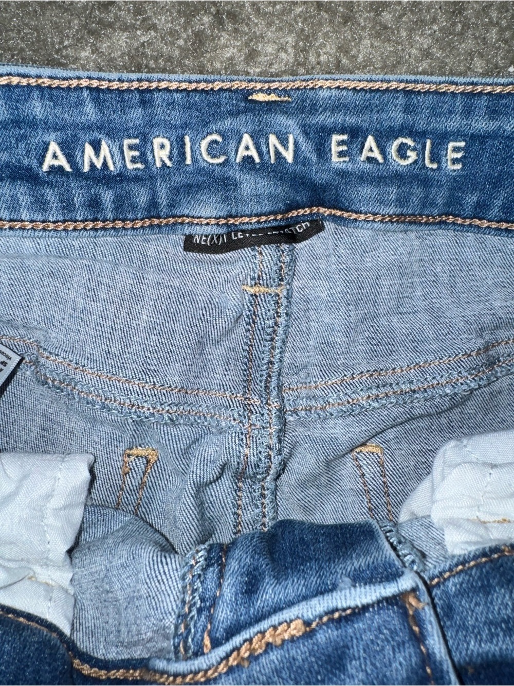 American Eagle Outfitters Light Blue Distressed Skinny Jeans - Picture 5 of 11